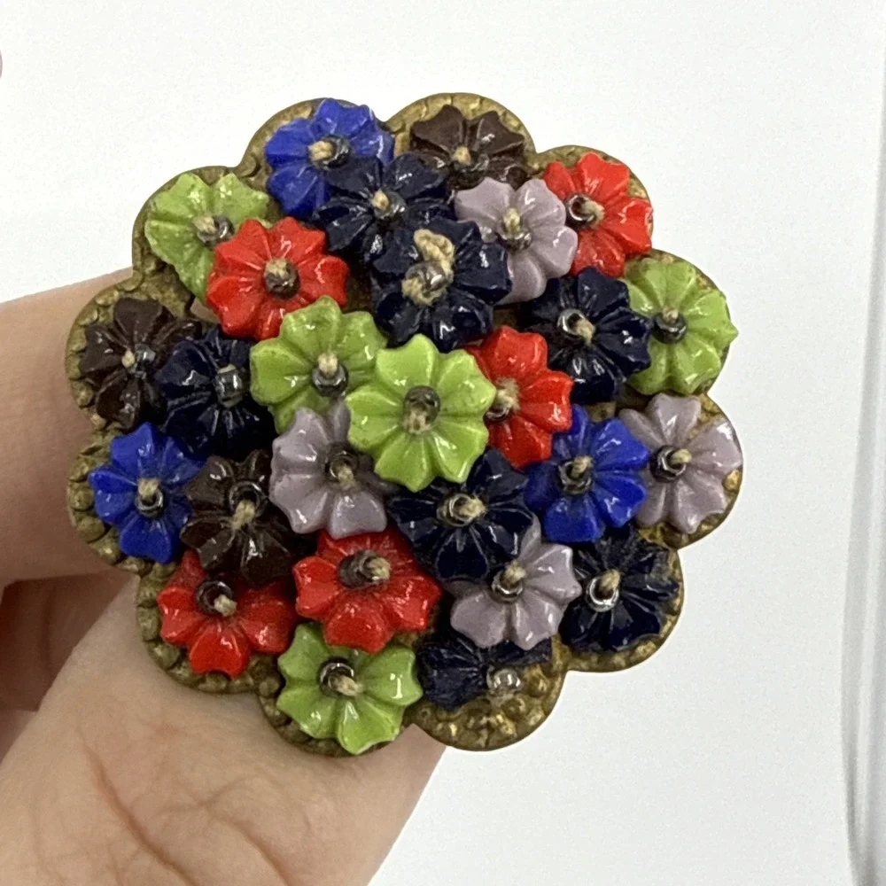 Vtg 1940s Miriam Haskell Brooch Wired Lucite Flower Filagree Pin 1.5